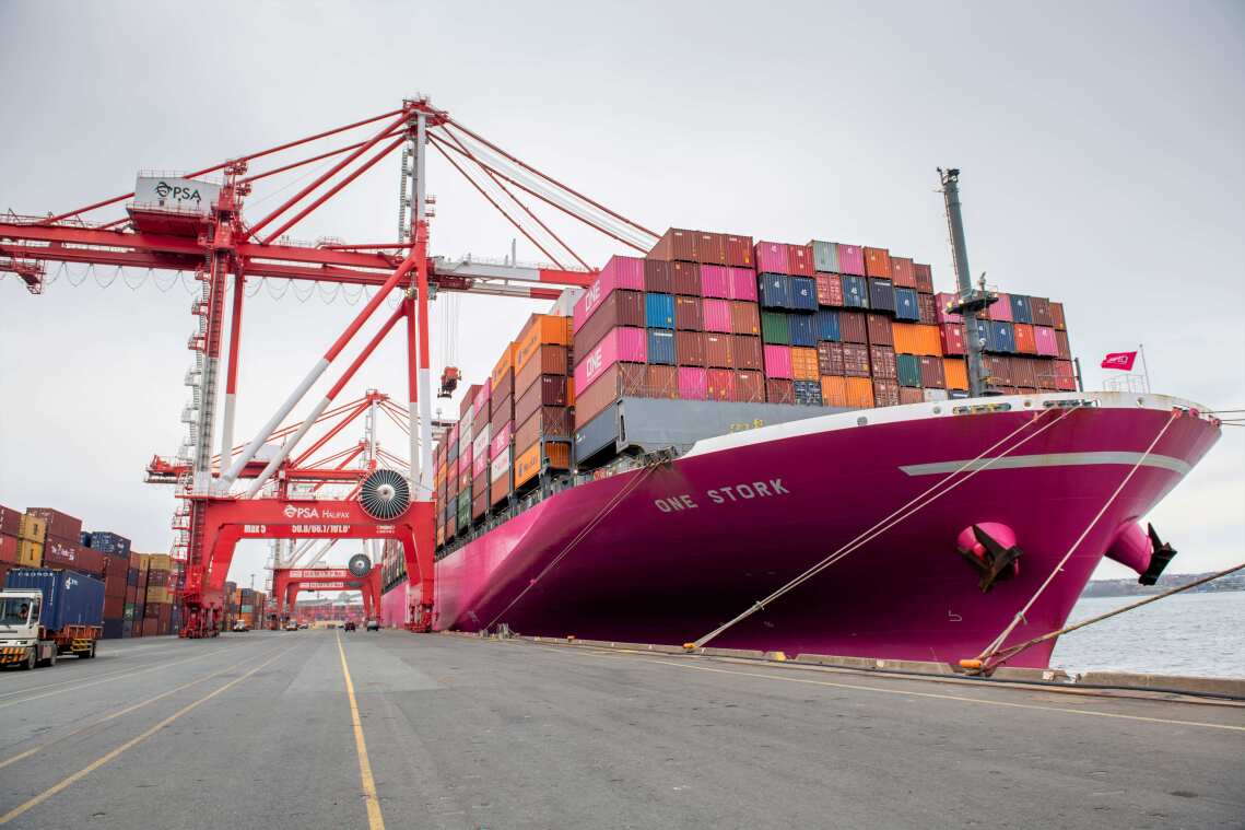 Upsized 14,000 TEU EC5 vessels arrive at Port of Halifax